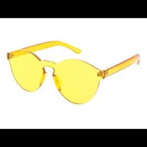 Yellow Clear Circle sunglasses. NWT